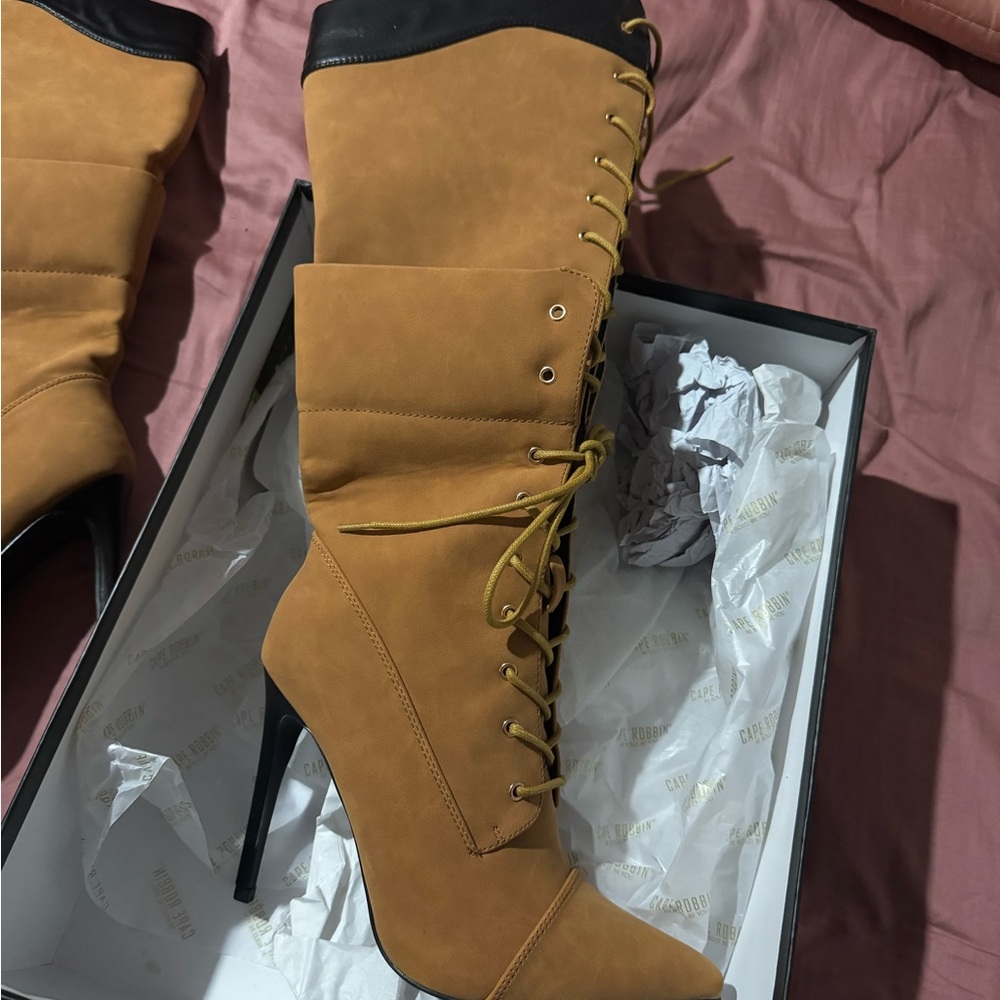 Chic High-Heeled Lace-Up Boots - Tan